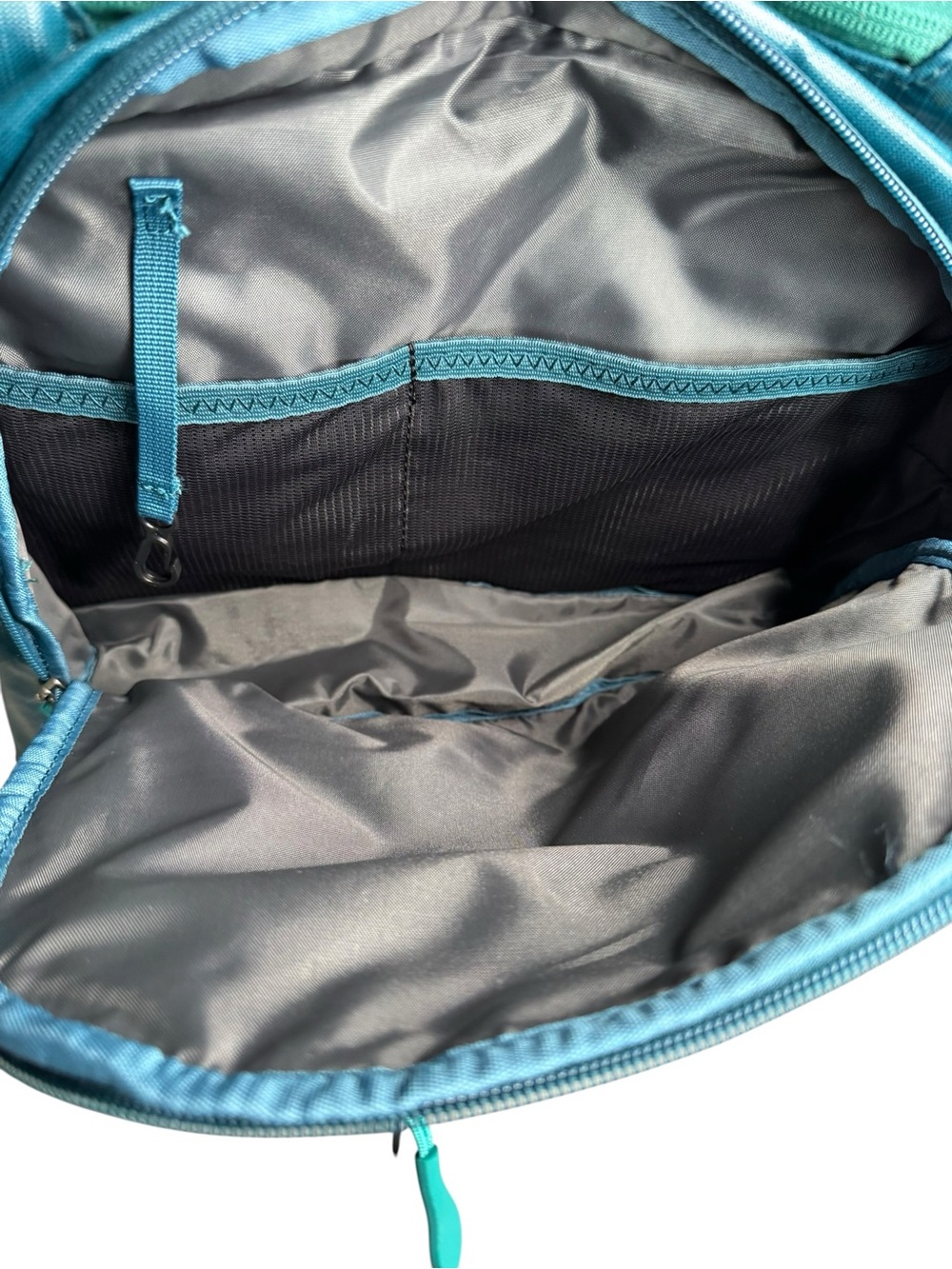 Embark Travel Backpack Carry On Laptop Hiking Teal Blue Lightweight 20L - Picture 4 of 8